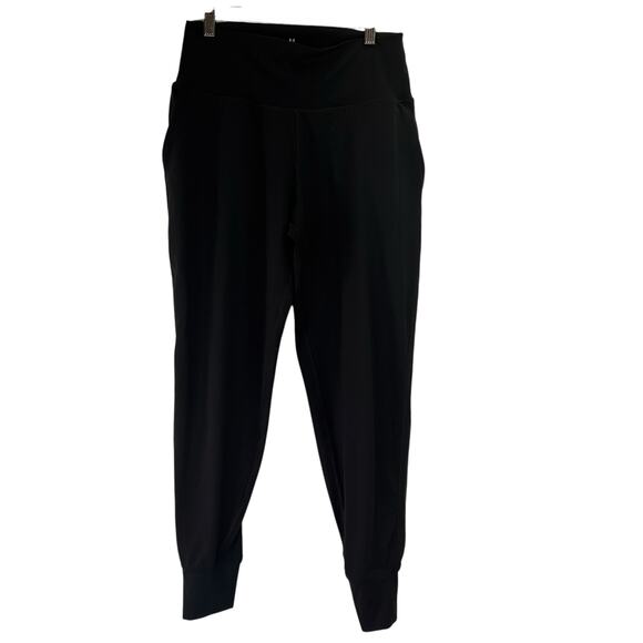 Under Armour Women's Black Soft Joggers Pants Size Medium - Picture 1 of 8